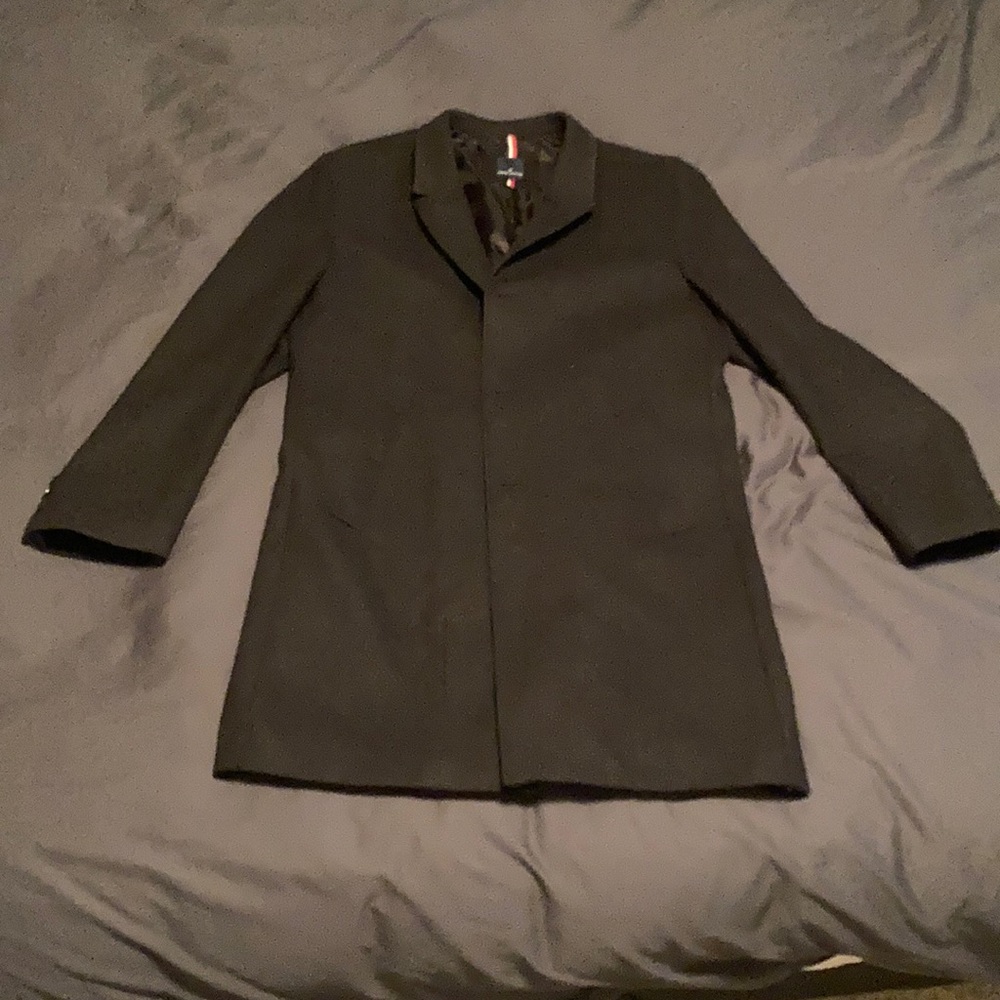 Daniel Hechter, dark grey/black blend over coat, great for wearing over a suit.